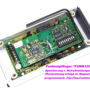 Funkempfänger mit zuschaltbarer Überfall LED-Anzeigespeicherung